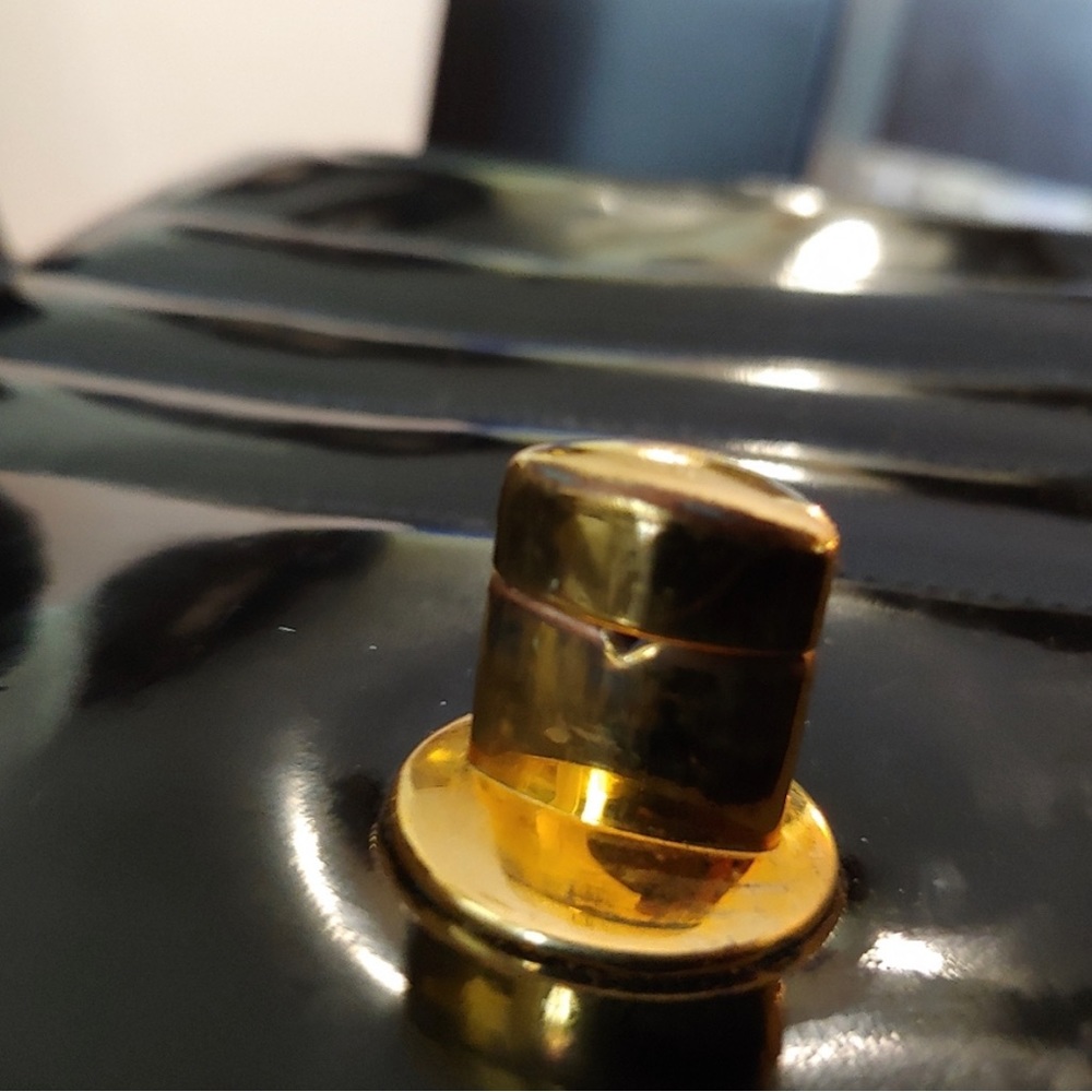 Chanel Vintage patent leather large CC Maxi jumbo 24k gold - Picture 12 of 13